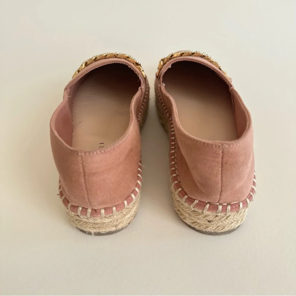 NEW Tahari Brooklyn Pink Faux Suede Cuban Gold Chain Platform Espadrilles Size 8